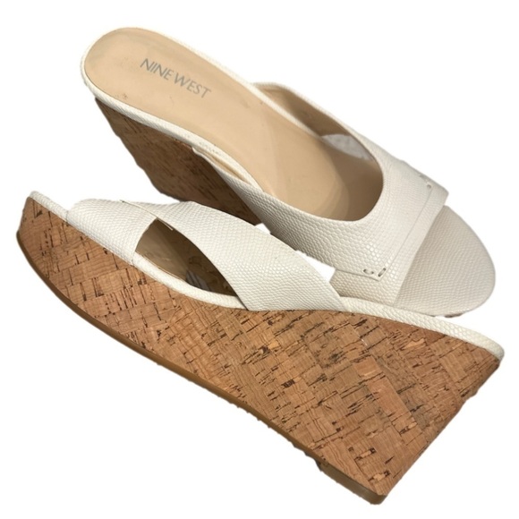 Nine West Cork Wedges Slip On Open Toe White Sandals size 9.5 - Picture 11 of 11